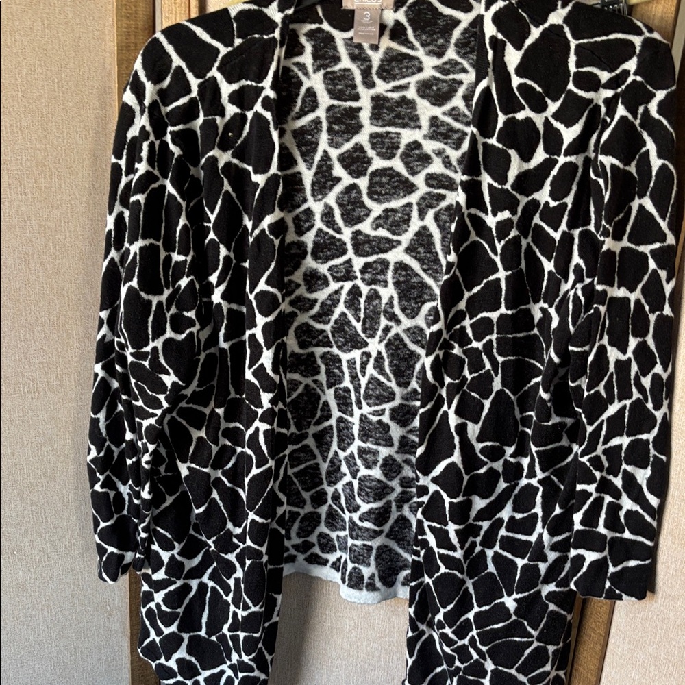 FINAL MARKDOWN Chico’s Black and White Animal Print Cardigan 3 xl